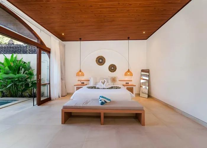 Nuq - Spacious 3br Pool Villa *