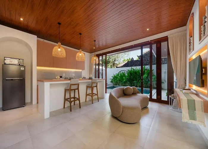 Nuq - Spacious 3br Pool Villa Seminyak (Bali)