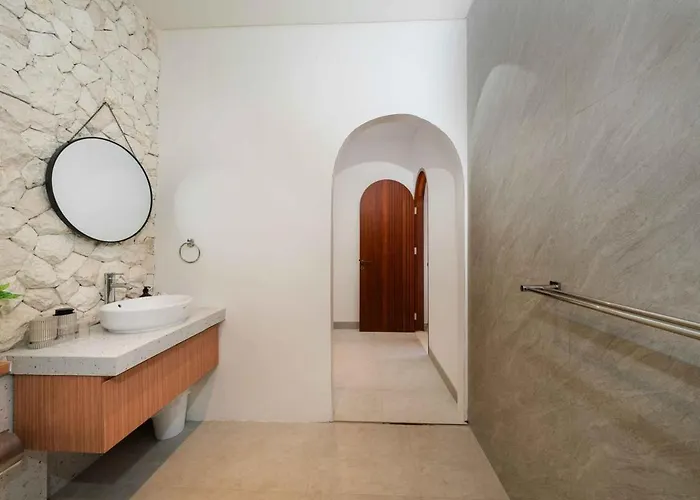 Nuq - Spacious 3br Pool * Seminyak (Bali)
