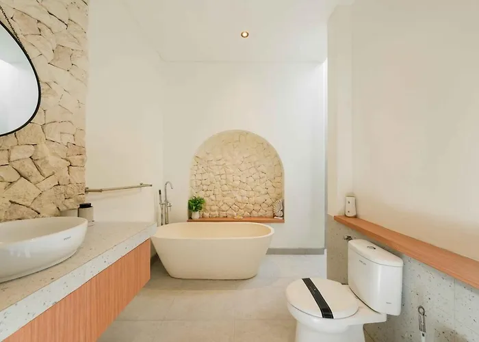 Nuq - Spacious 3br Pool Villa *