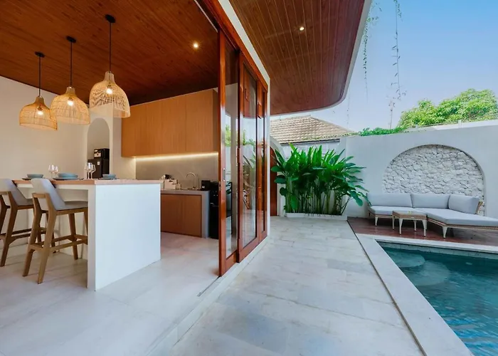 Nuq - Spacious 3br Pool Villa Seminyak (Bali)
