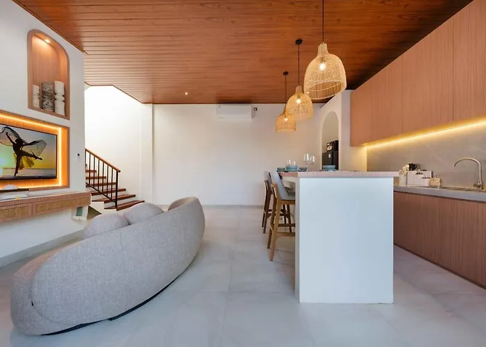 Nuq - Spacious 3br Pool 别墅 *